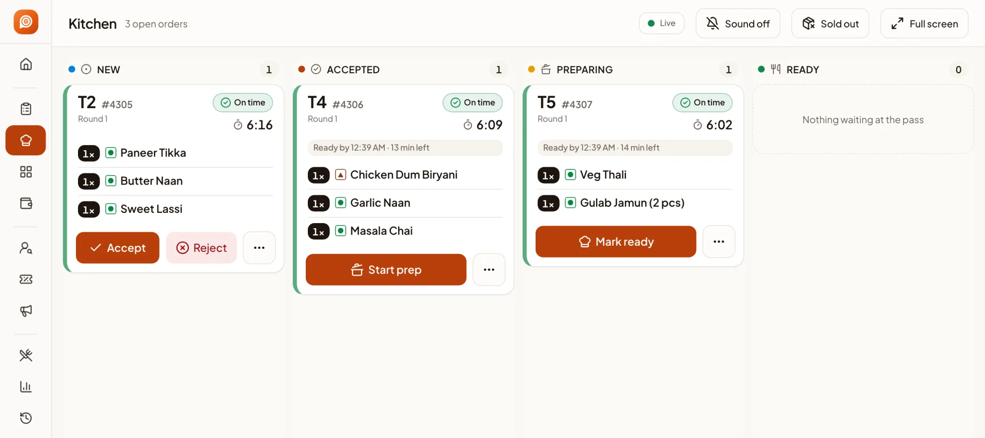 The Dinebo kitchen screen: a new order from table 2 to accept, table 4 accepted and table 5 being prepared, each with its dishes and timer